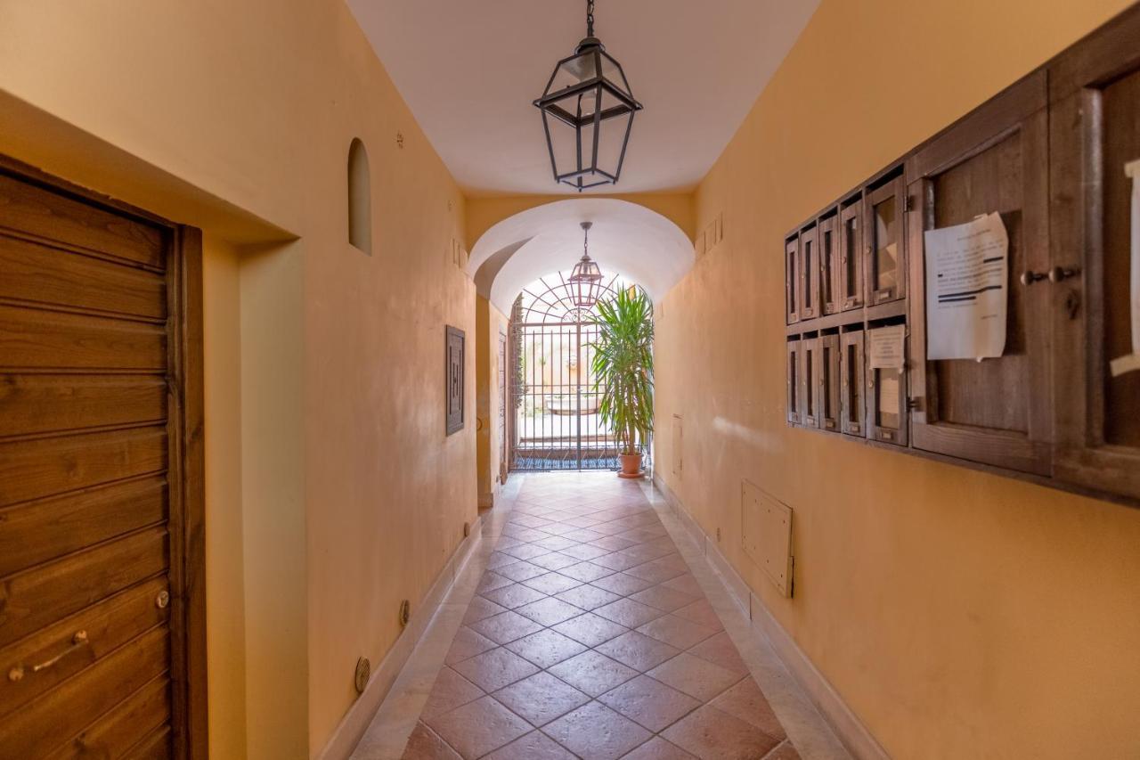 Vg Trevi Fountain 5 Stelle Elegant Apartment Řím Exteriér fotografie